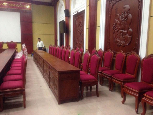 Bàn Ghế Phòng Họp 04
