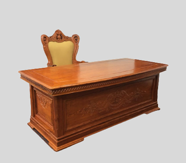 Bàn Giám Đốc 02