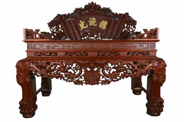 Sập thờ và ý nghĩa